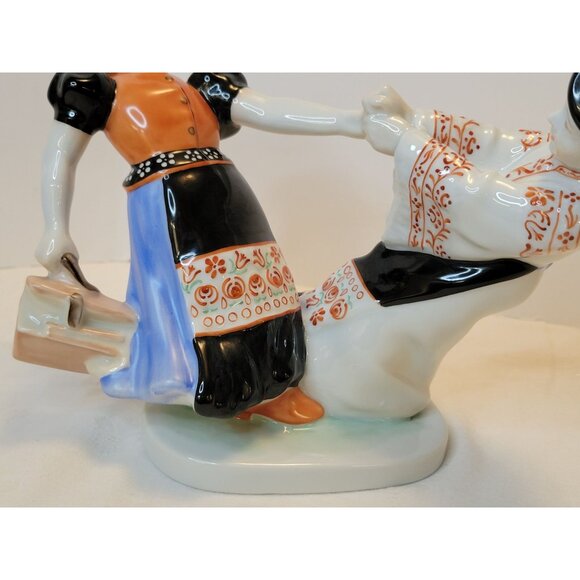 Herend Hungary Handpainted Porcelain Dancing Couple Folk Figurine - Picture 6 of 12